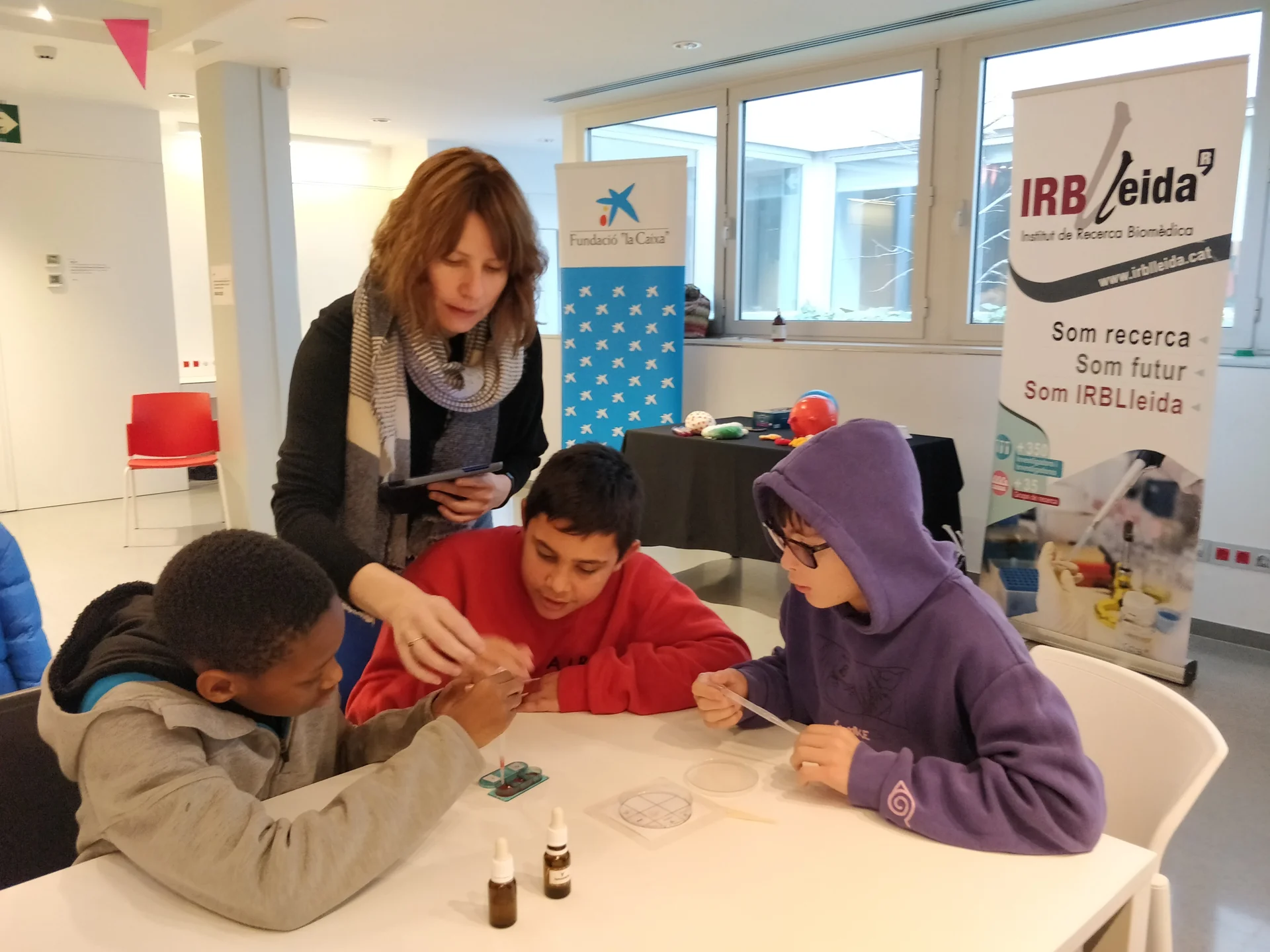 More than 630 children will take part in scientific workshops at IRBLleida during 2023