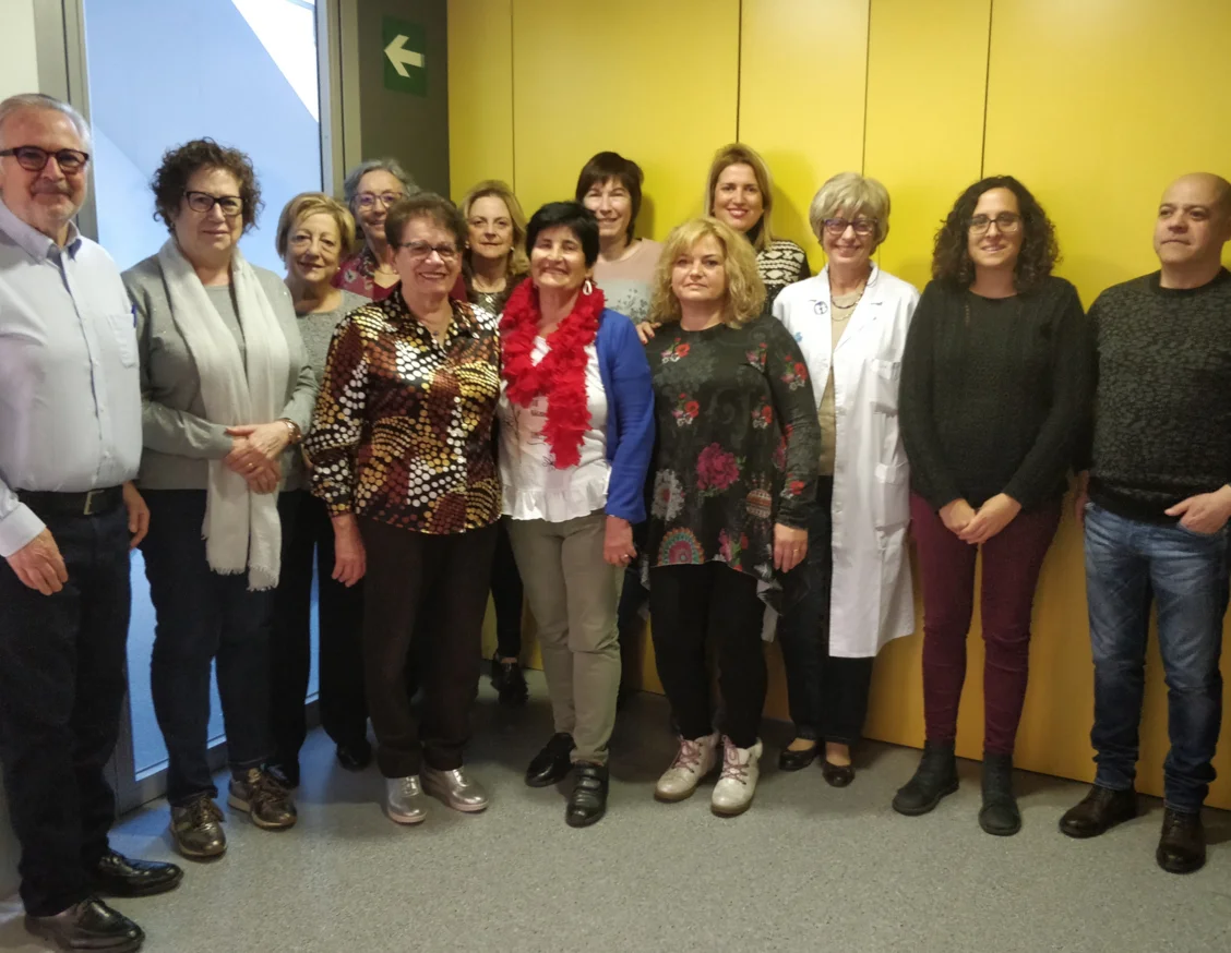 A group of volunteers from the Spanish Association against Cancer of Lleida visit the IRBLleida