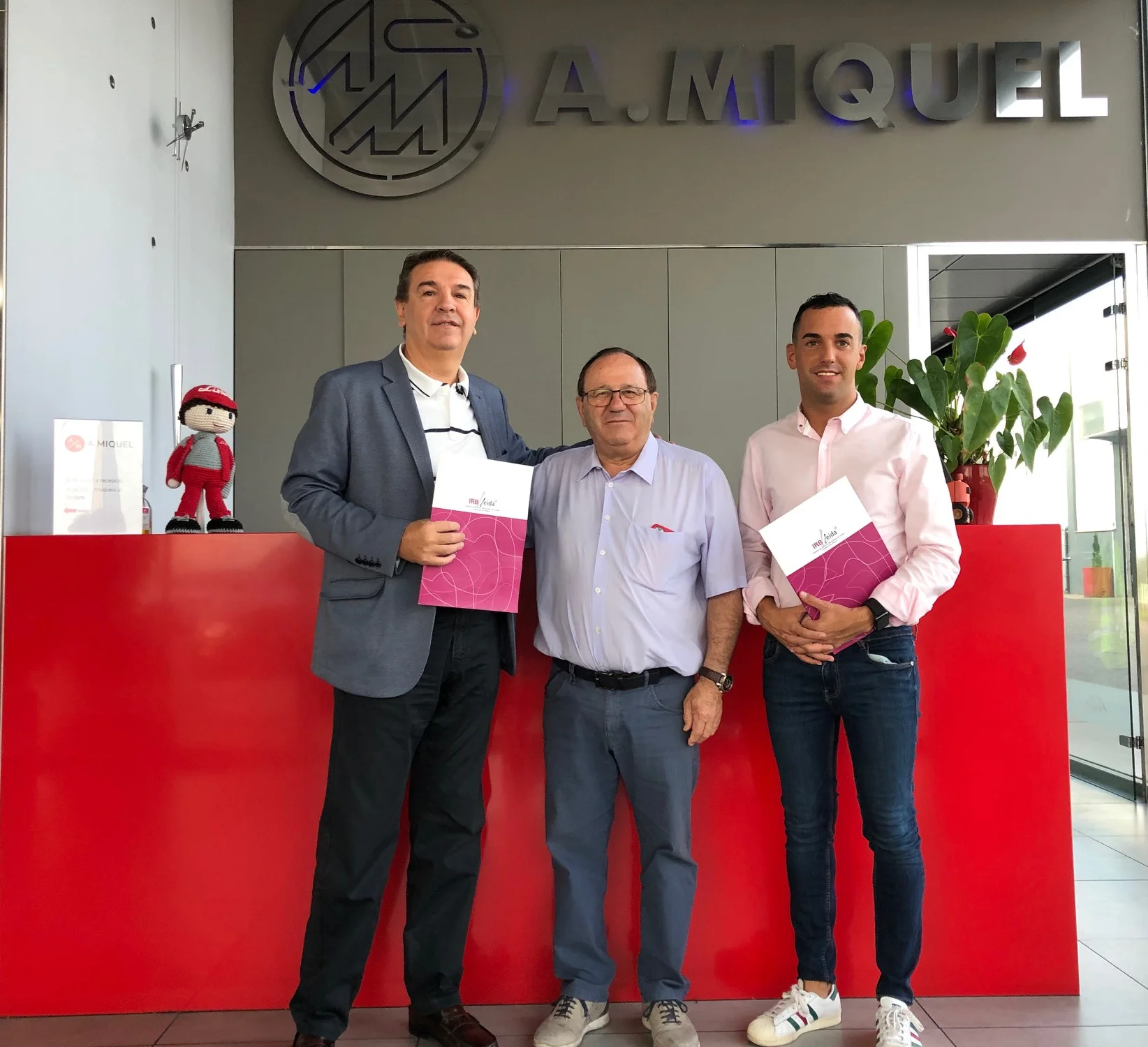 La empresa Tallers A. Miquel (Linde) renueva su colaboración con el IRBLleida