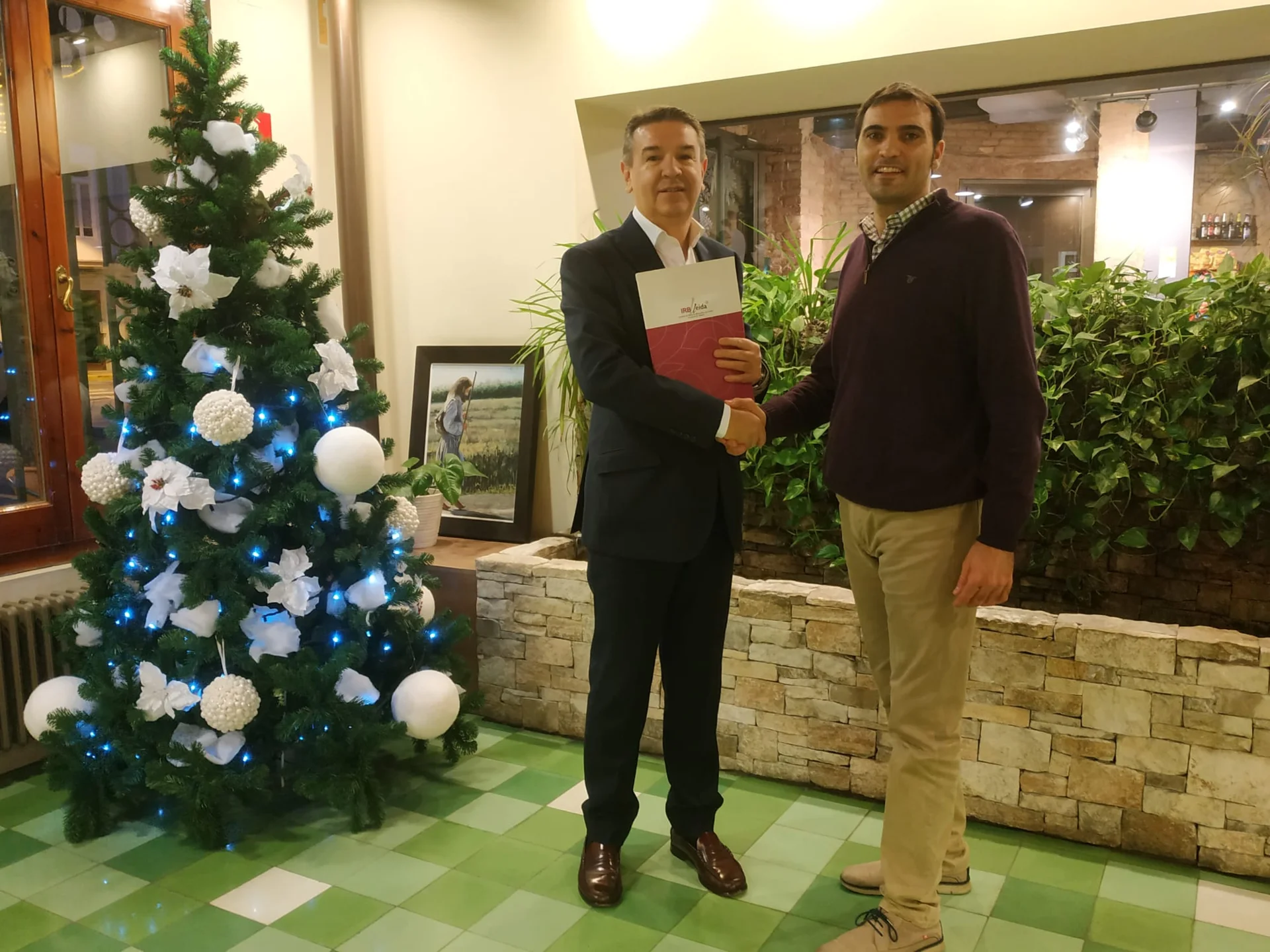 El Hotel Jardí Apartaments, nueva empresa colaboradora del IRBLleida