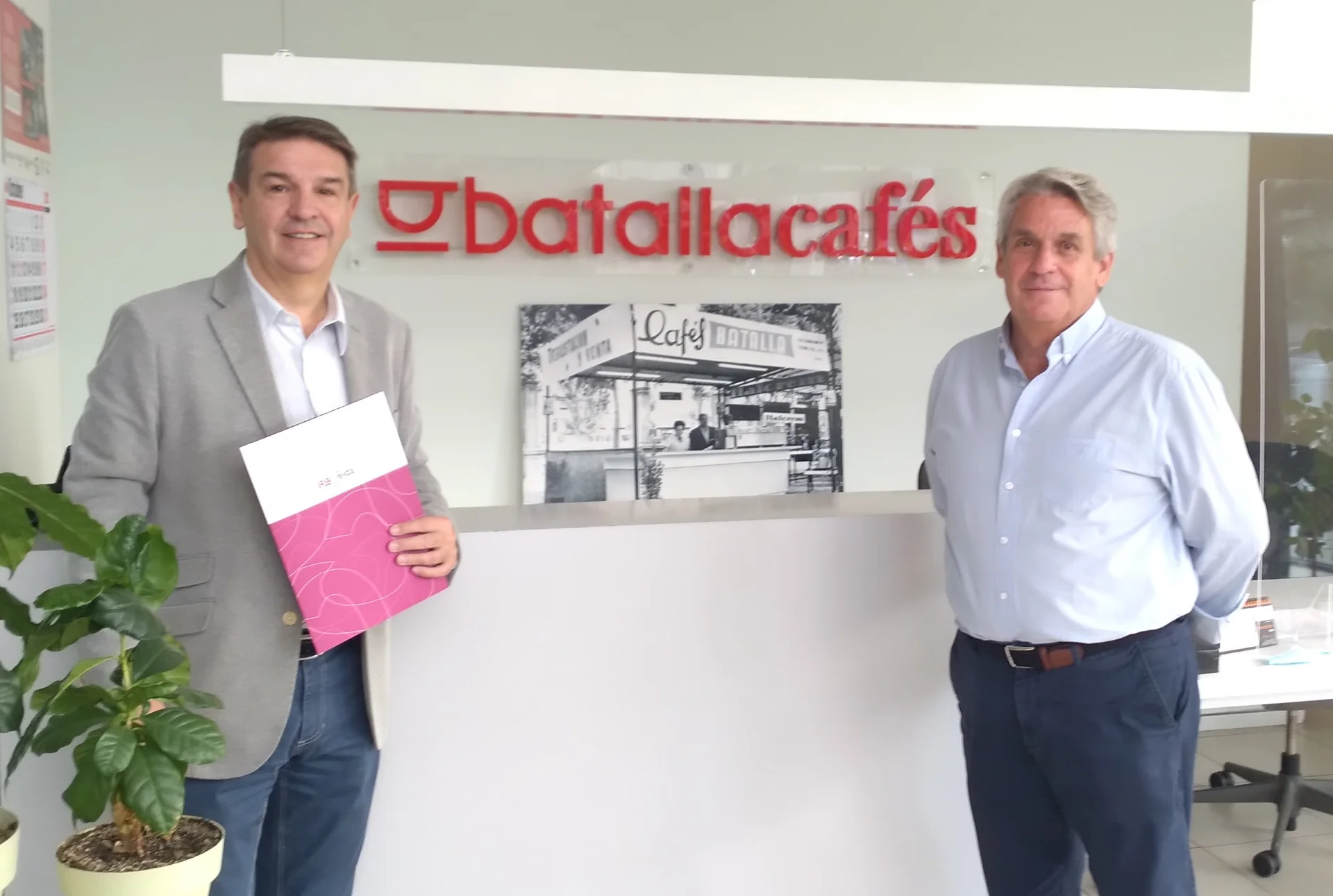 Cafés Batalla renews its collaboration with the IRBLleida