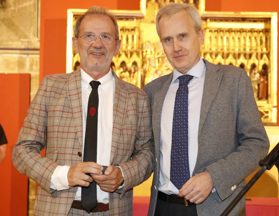 El Director Clínic Territorial de Malalties Respiratòries Cròniques de Lleida, Ferran Barbé, rep la insígnia d’or de la Societat Espanyola de Pneumologia i Cirurgia Toràcica