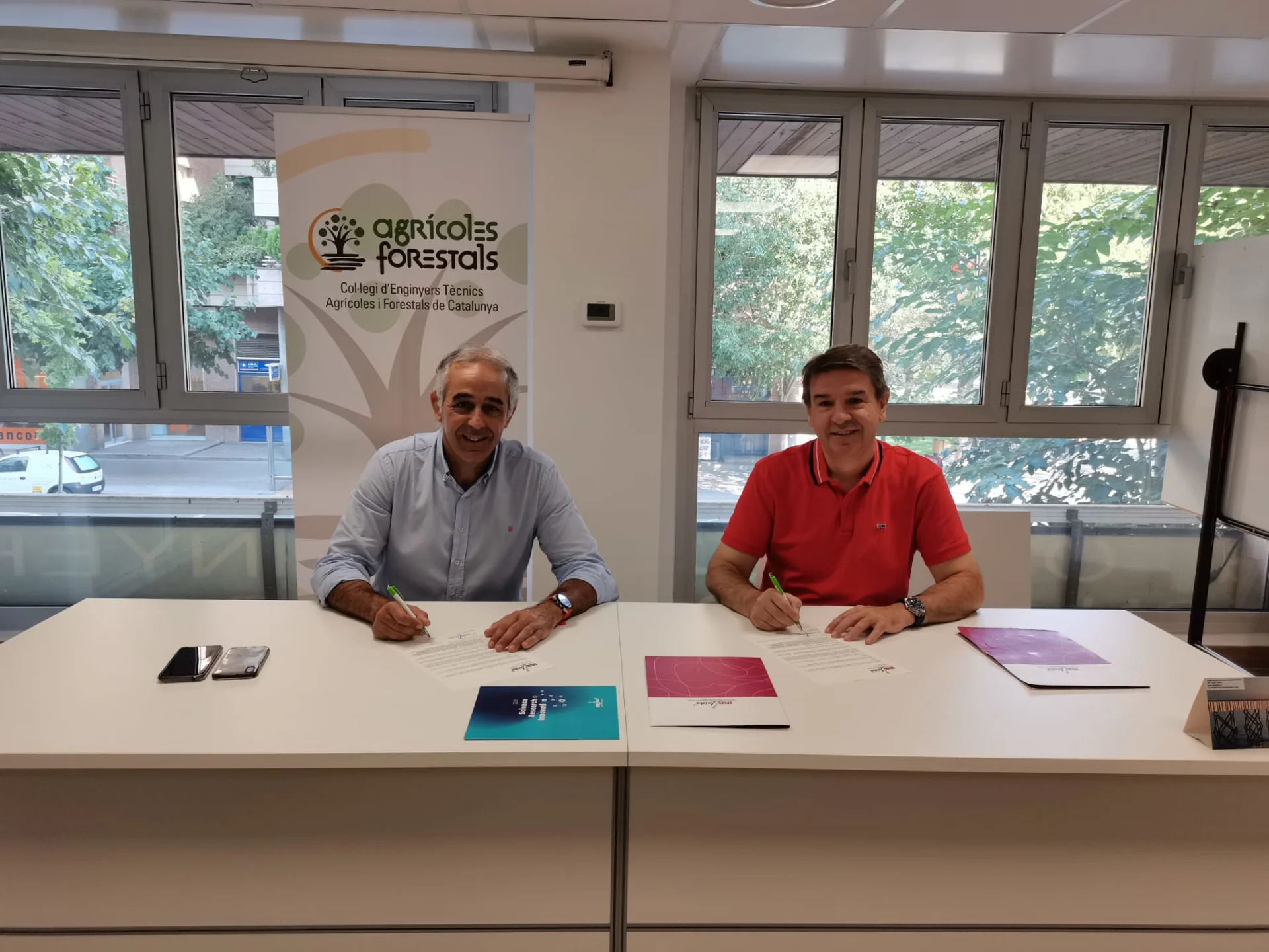 The Col·legi d'Enginyers Agrícoles i Forestals de Catalunya renews its collaboration with IRBLleida