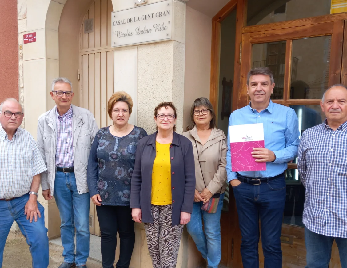 L'Associació de Jubilats, el club de lectura i l'Ajuntament d'Almatret recapta más de 200€ per a l'IRBLleida