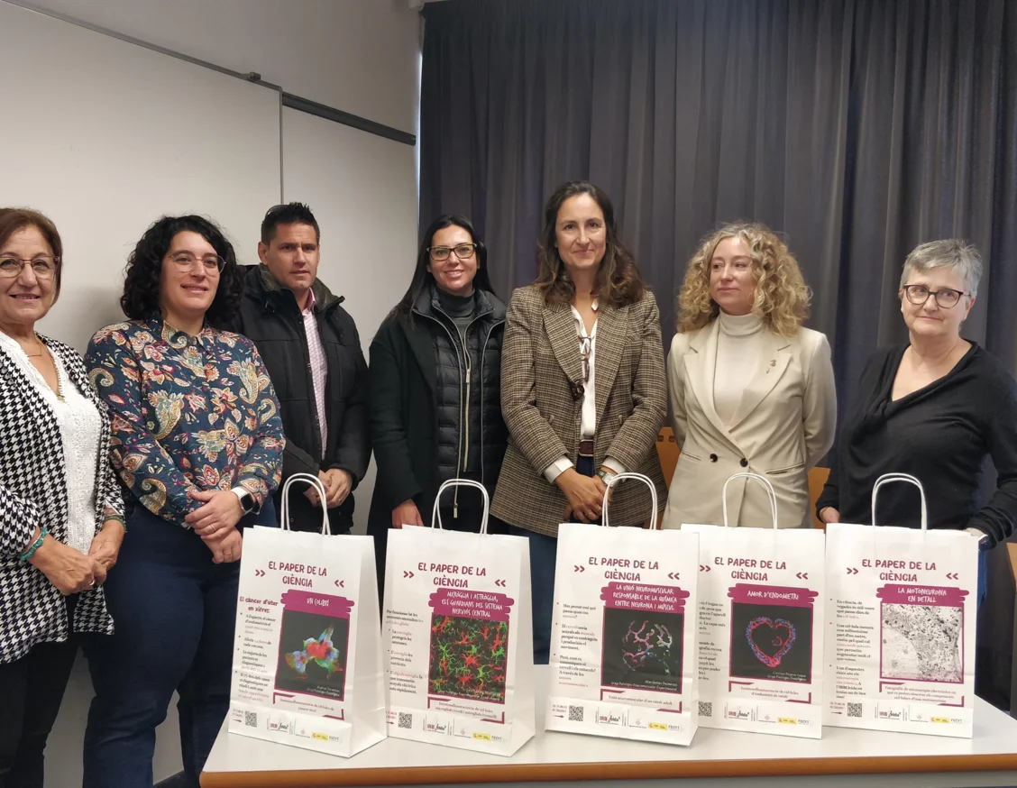 L’IRBLleida, la Paeria de Lleida i les entitats de comerciants de Lleida col·laboren amb el repartiment de 5.000 bosses per difondre el paper de la ciència