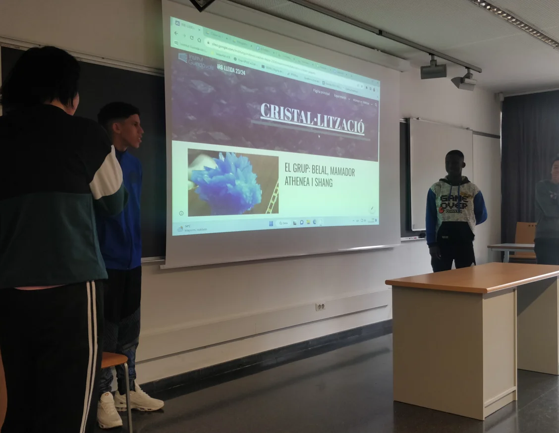 L’alumnat de l’Institut Guindàvols de Lleida presenta els seus resultats del projecte ‘CiènciArt Ponent’ a l’IRBLleida