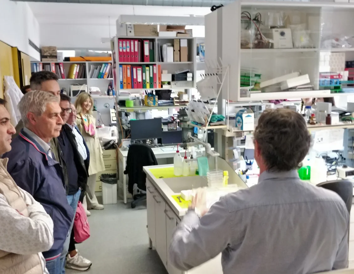 Les empreses col·laboradores i els 'Amics/Amigues' visiten l'IRBLleida
