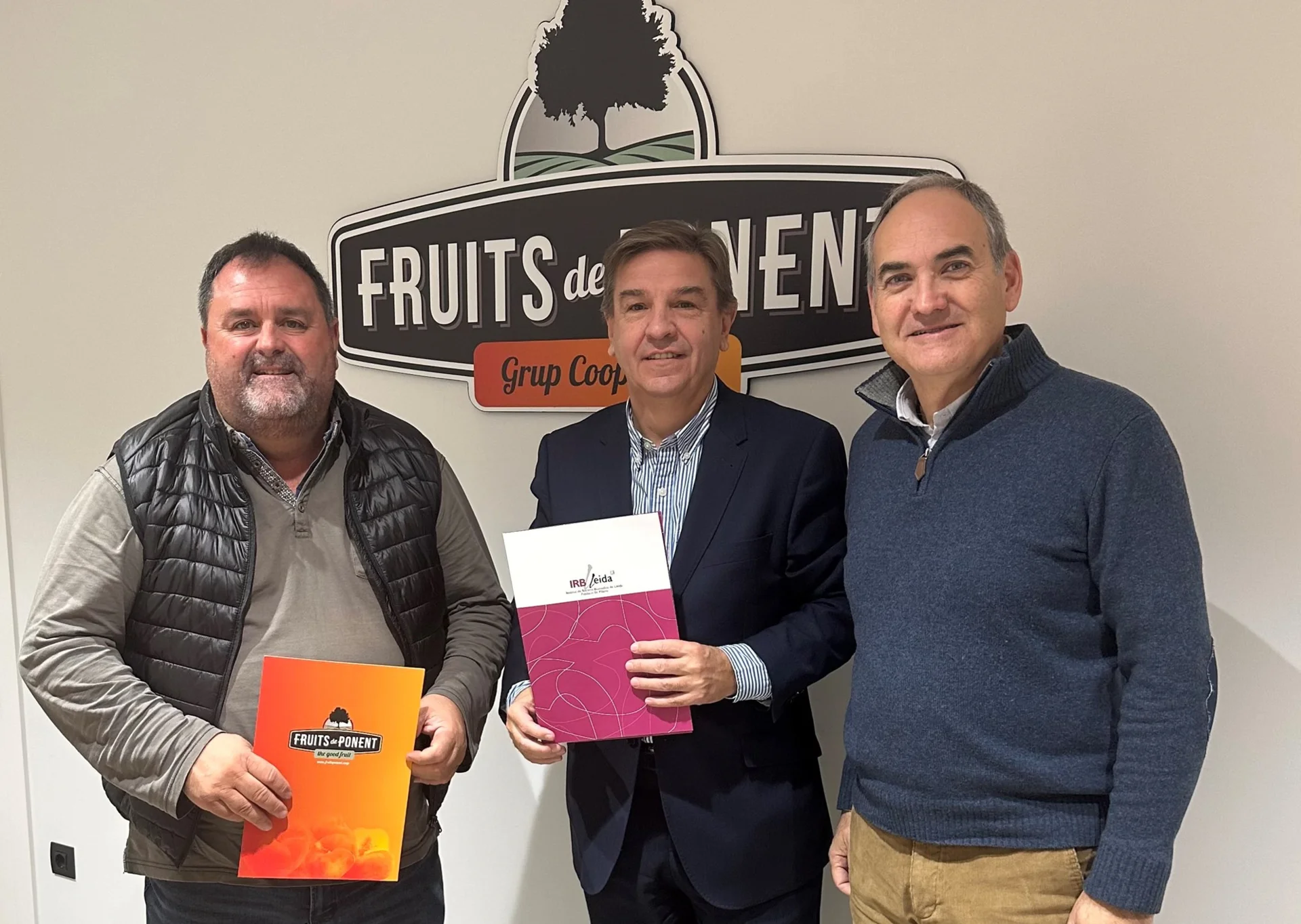 Fruits de Ponent renews its collaboration with IRBLleida 