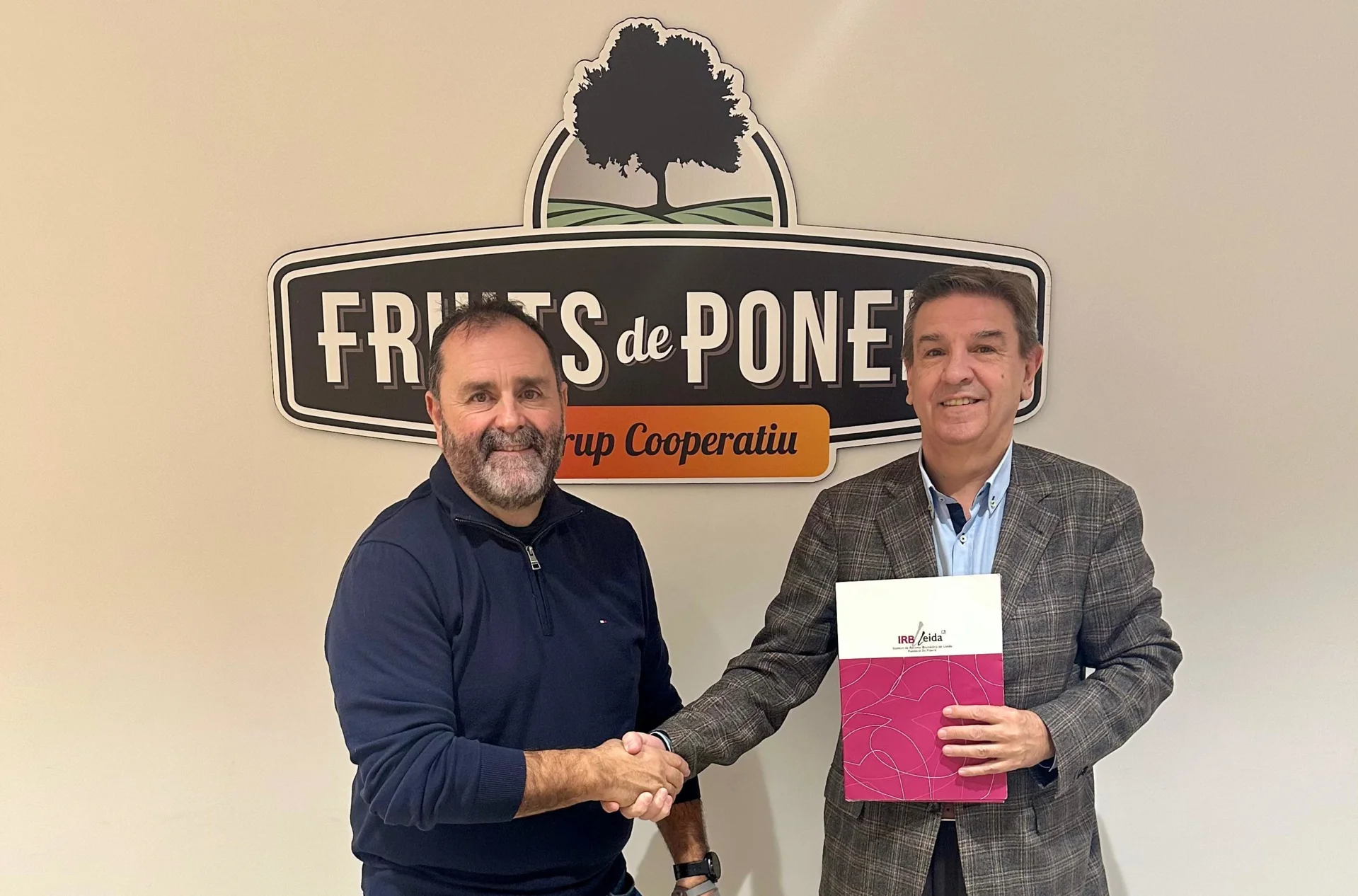 Fruits de Ponent renews its collaboration with IRBLleida 