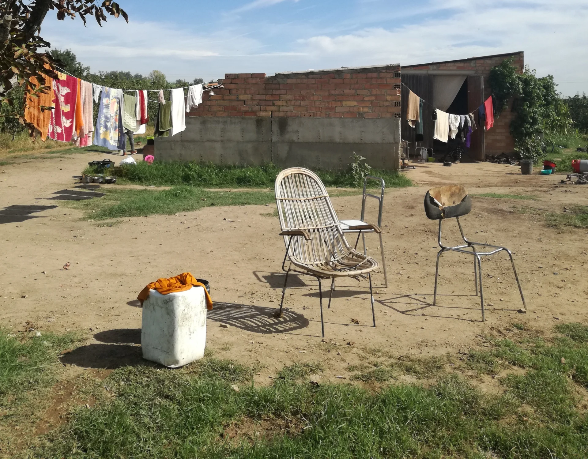 Increasing translation and cultural mediation services and intercultural health training are key to improving the health of seasonal migrant farm workers