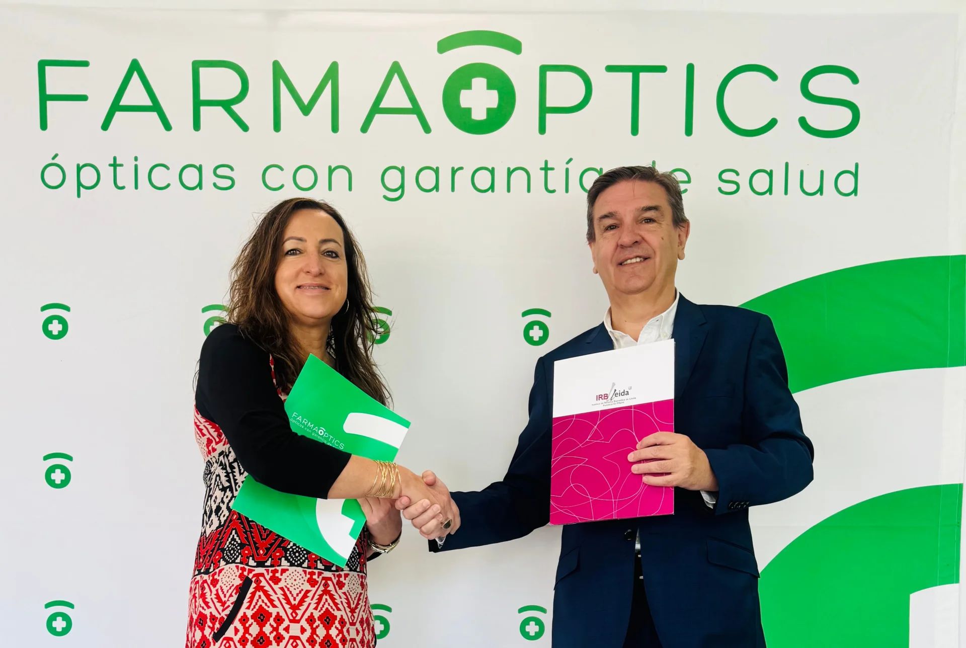 Farmaoptics renueva su colaboración con el IRBLleida