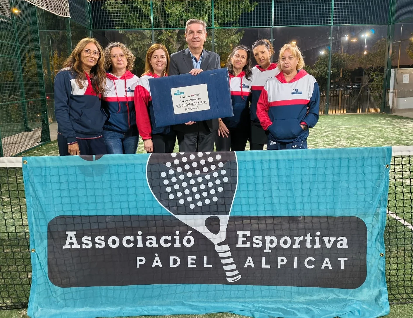 The Alpicat Padel Sports Association raises over €1,000 for IRBLleida