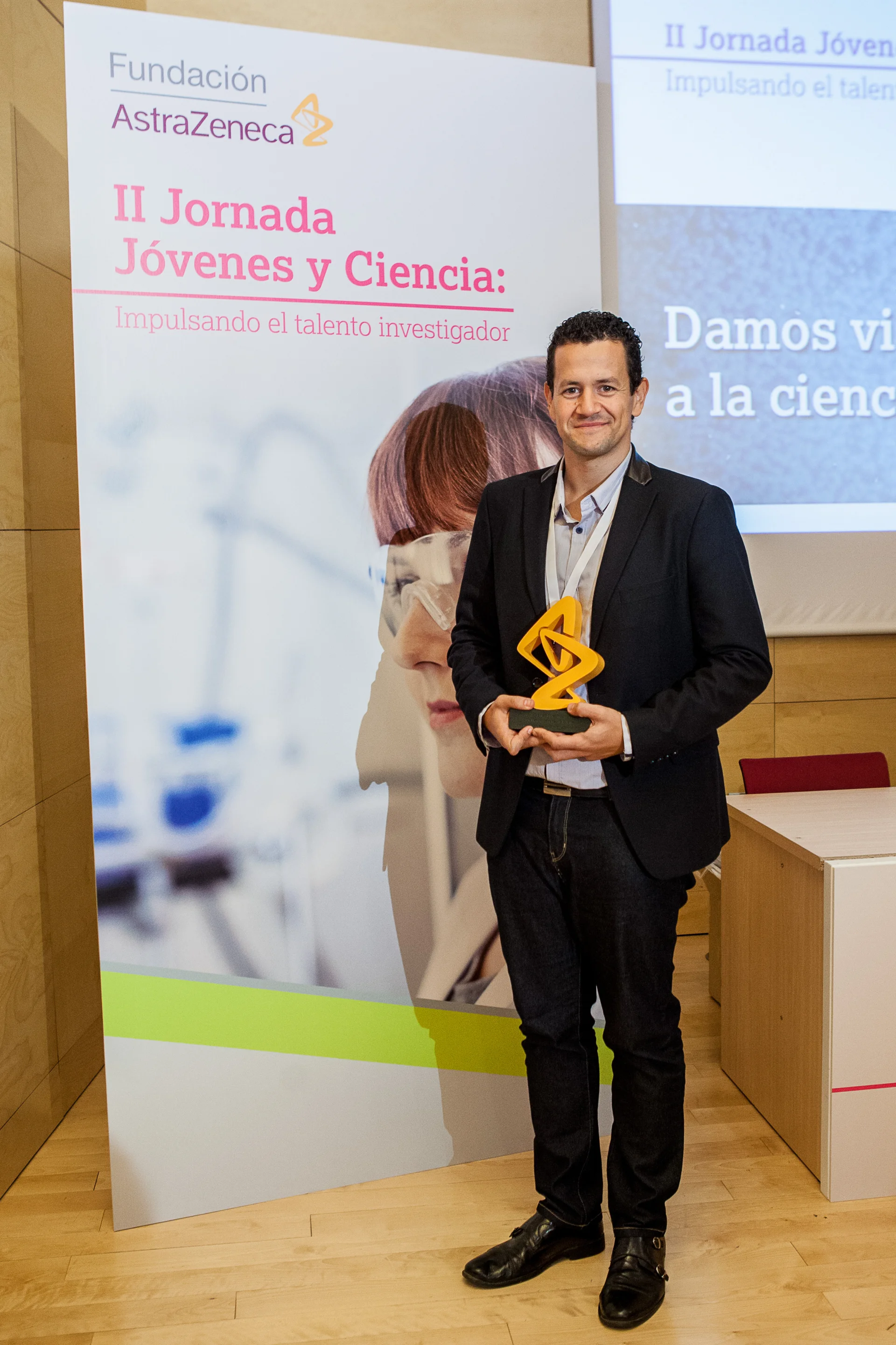 A researcher at IRBLleida won the Young Investigators Awards for his research on the impact of sleep apnea on heart disease