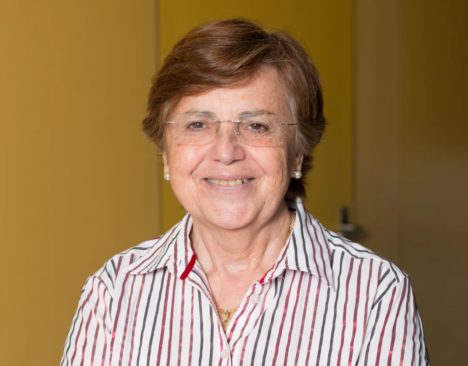 Elvira Fernández, former director of IRBLleida, Josep Trueta medal