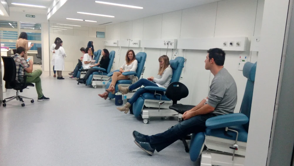 Inician un estudio para evaluar los efectos beneficiosos sobre la salud cardiovascular de nuevas variedades de manzana con la pulpa roja