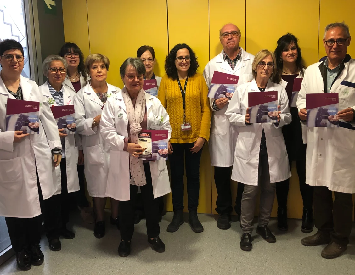 A group of volunteers from the Spanish Association against Cancer of Lleida visit the IRBLleida