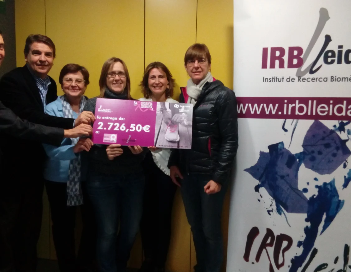 La 'Cursa de la Dona' entrega 2.726,50 € al IRBLleida para la lucha contra el cáncer de mama