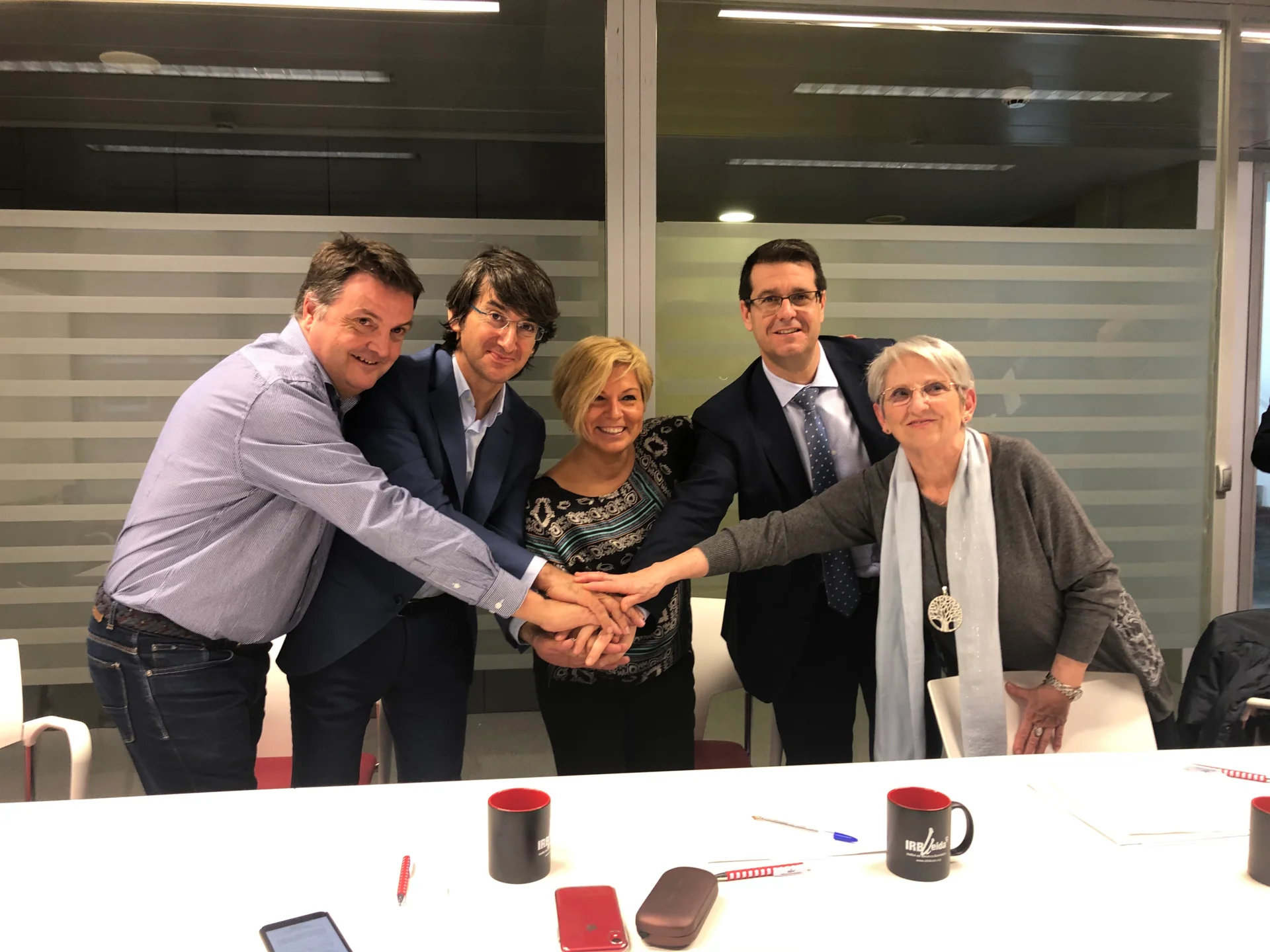 Conveni a tres bandes entre Mamapop, la Caixa i IRBLleida per continuar investigant sobre el càncer de mama