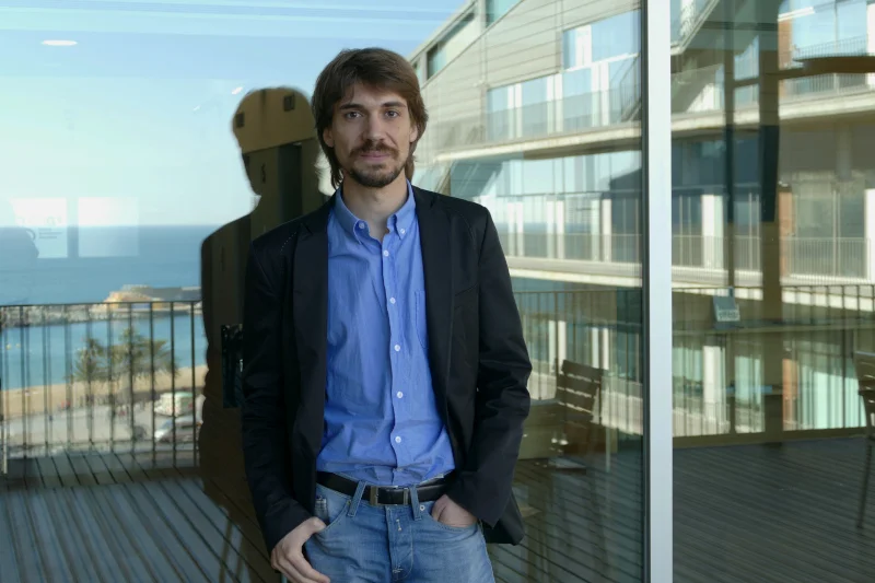 The researcher Marc Güell exposes his research on genetic humanization of pigs in the IRBLleida