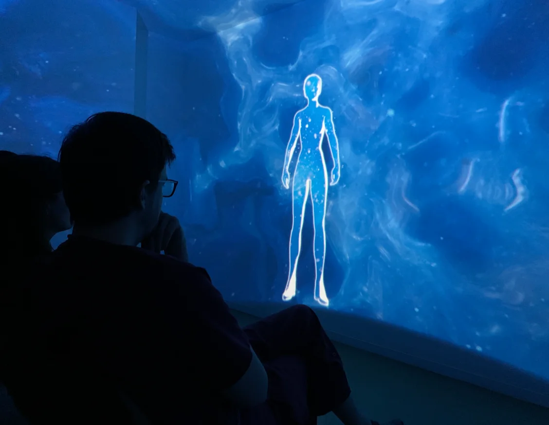 Immersive virtual reality can help reduce the anxiety of emergency professionals