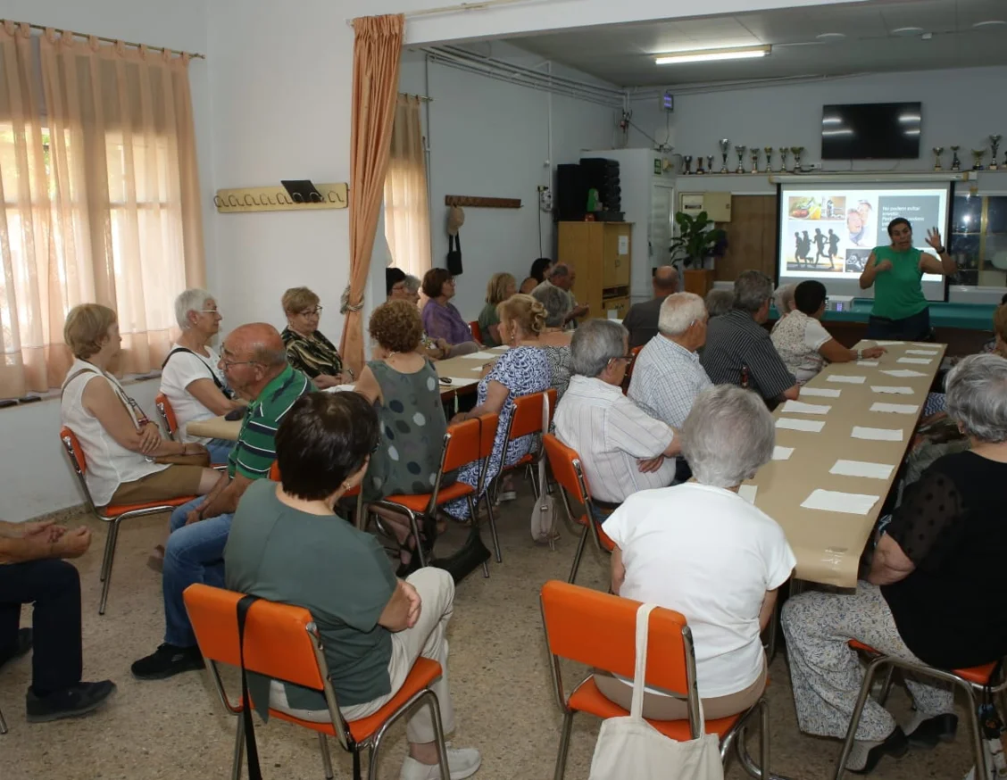 Around 100 people are taking part in the first series of workshops entitled ‘Science and Wellbeing: health and knowledge for a fulfilling life’, organised by researcher Izaskun Urdanibia